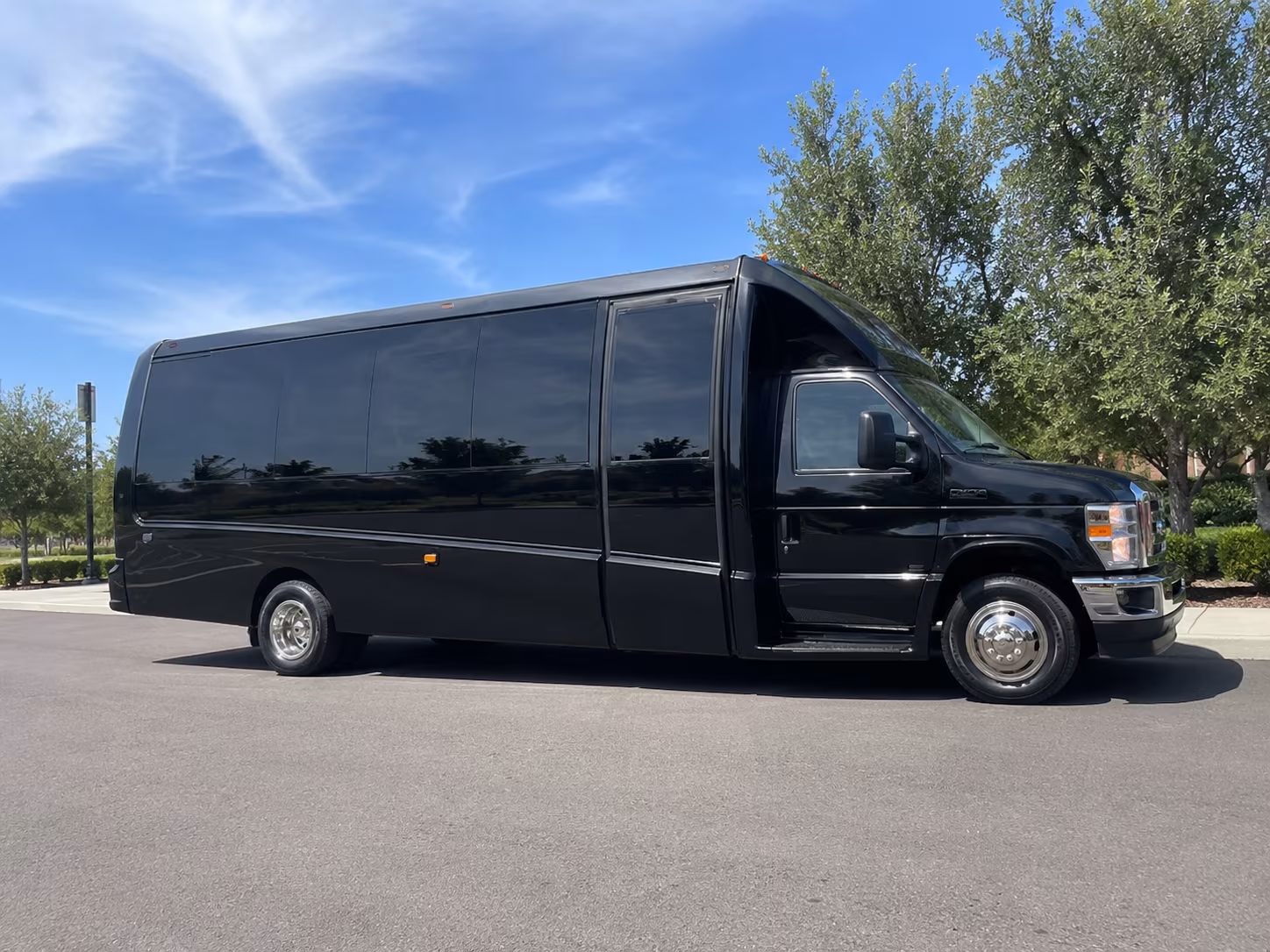 bus rentals for bands groups and performers traveling through oklahoma