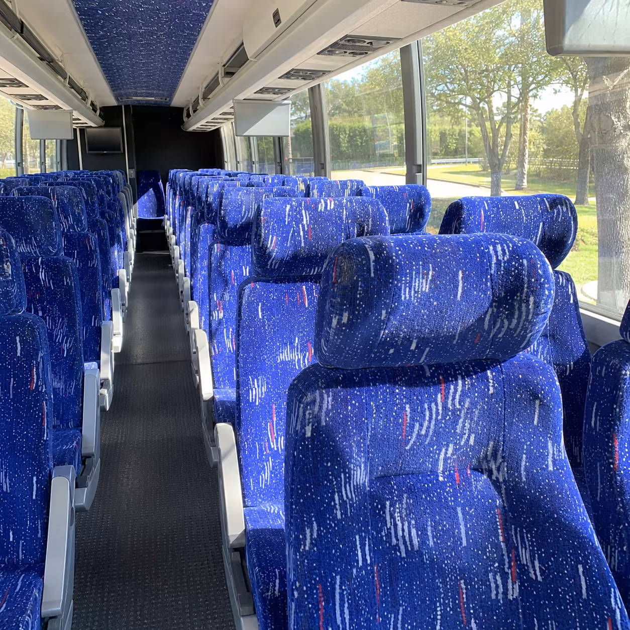 charter bus shuttle service to will rogers world airport okc