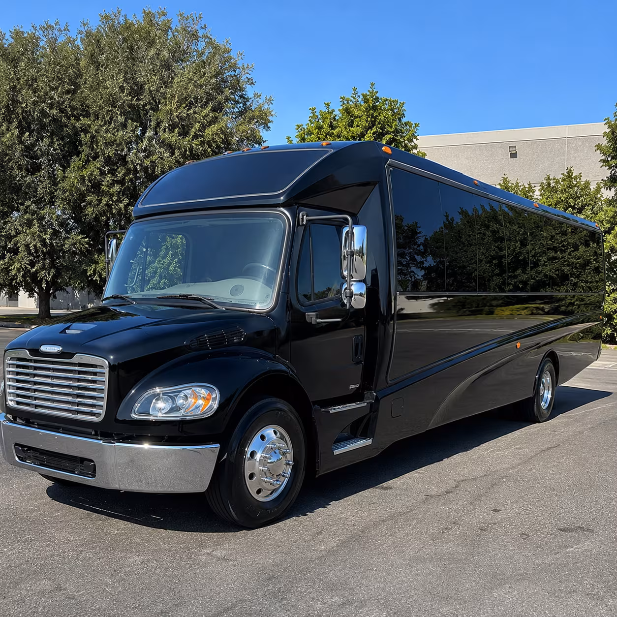 midwest city 28 passenger minibus