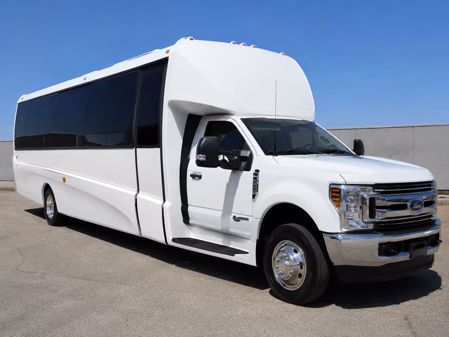 midwest city airport transportation onboard seating