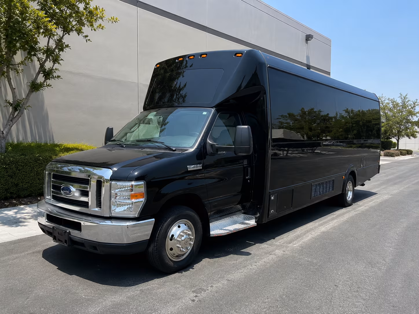 quincea n era sweet 16 party bus rental