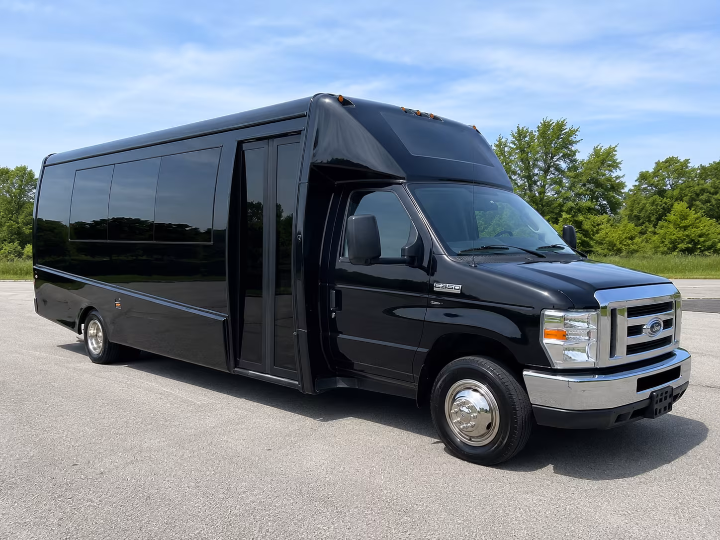 rent a minibus in midwest city for small group prom transportation