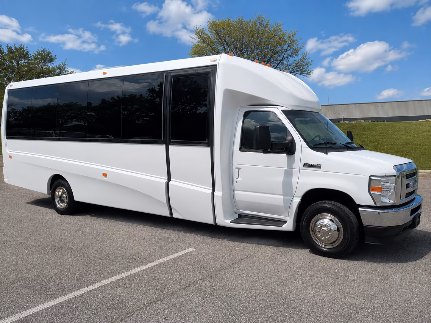 trade show and corporate event shuttle buses in the oklahoma city metro