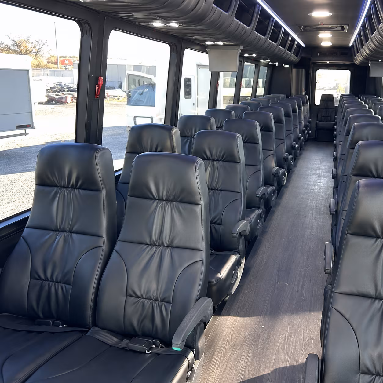 winery crawl buses covering oklahoma s canadian river valley and beyond